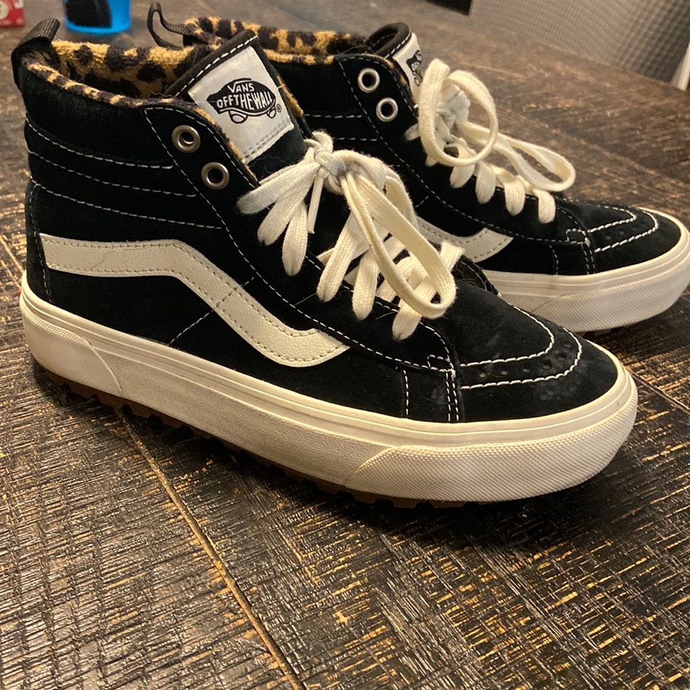 Vans MTE snow shoes